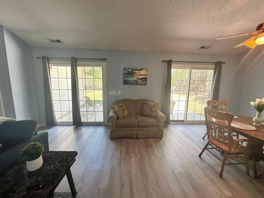 Adorable 3Br/2Ba W/ Garage 2Min Walk Ecu Health Villa Greenville Exterior photo