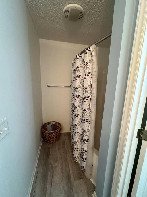 Adorable 3Br/2Ba W/ Garage 2Min Walk Ecu Health Villa Greenville Exterior photo