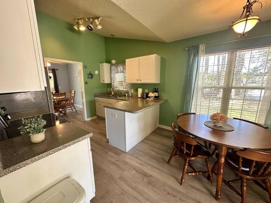 Adorable 3Br/2Ba W/ Garage 2Min Walk Ecu Health Villa Greenville Exterior photo