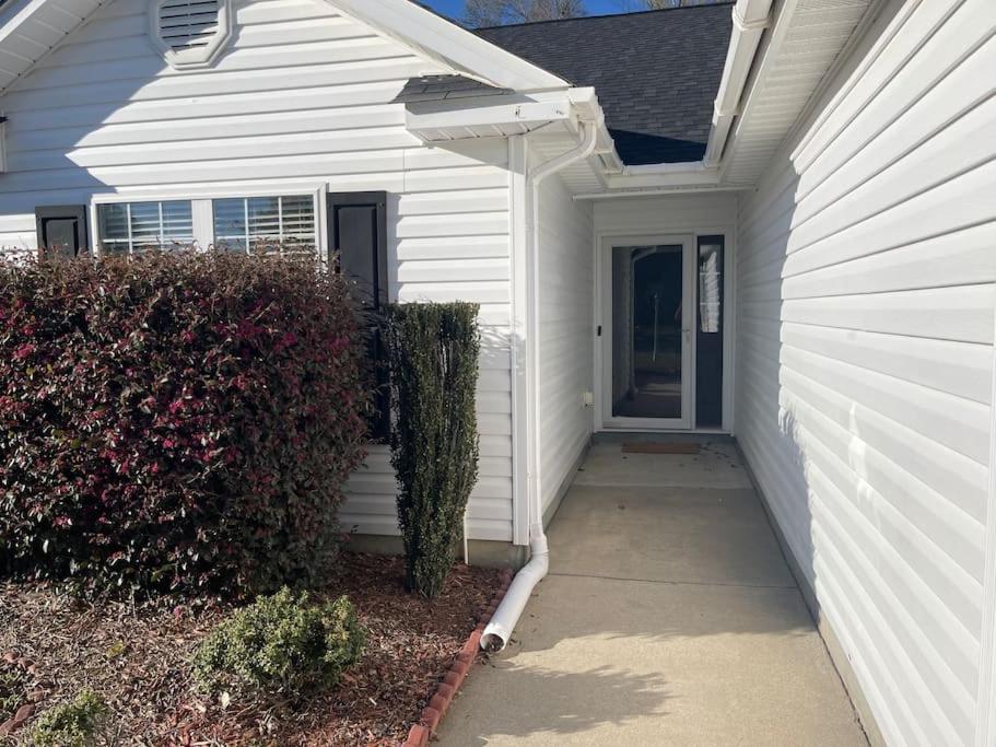 Adorable 3Br/2Ba W/ Garage 2Min Walk Ecu Health Villa Greenville Exterior photo